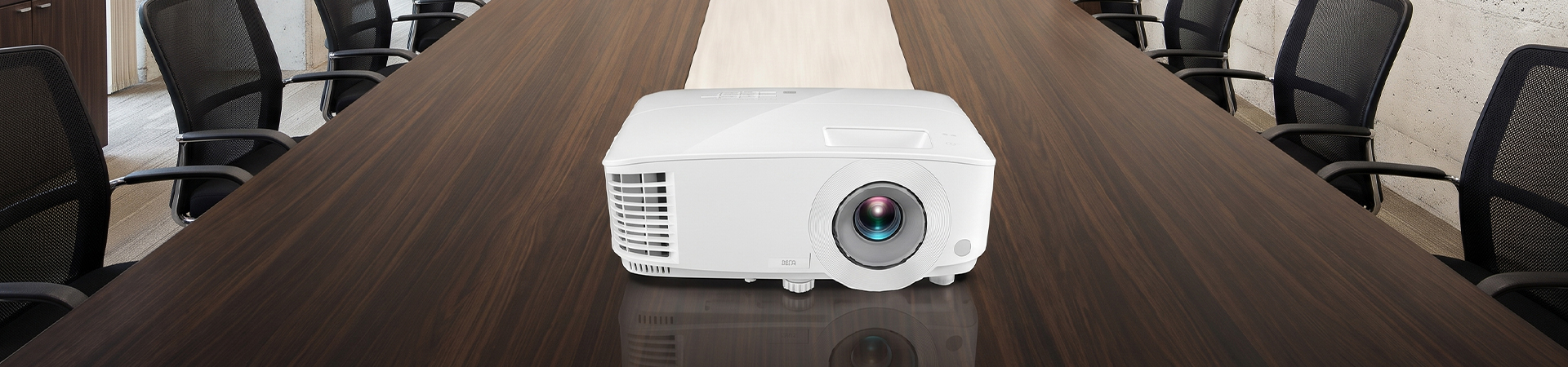 benq-mh560-projector-banner