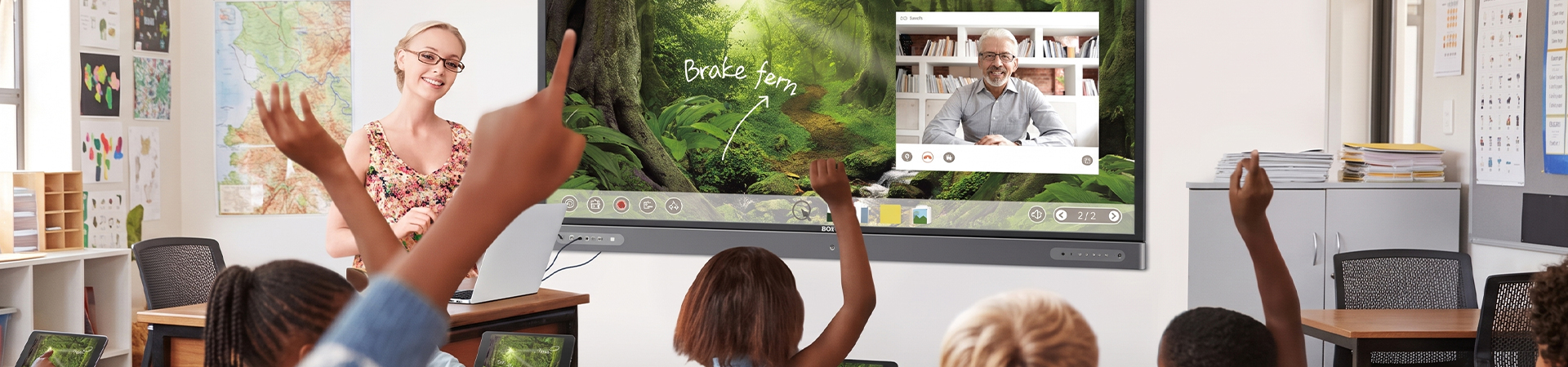 benq-rp8602-interactive-display-banner